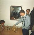 Una partita del torneo in simultanea 1982, il primo della storia del Circolo Scacchistico Pievigino
